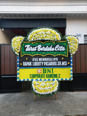 Papan Bunga Duka di Sungai Mandau