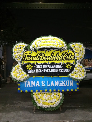 Papan Bunga Duka di Sungai Mandau